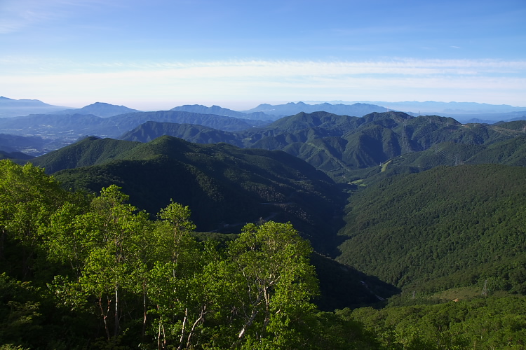 IMGP4522.jpg - 三国山山頂付近にて
