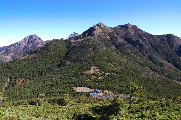 IMGP6881.jpg - 権現岳と青年小屋