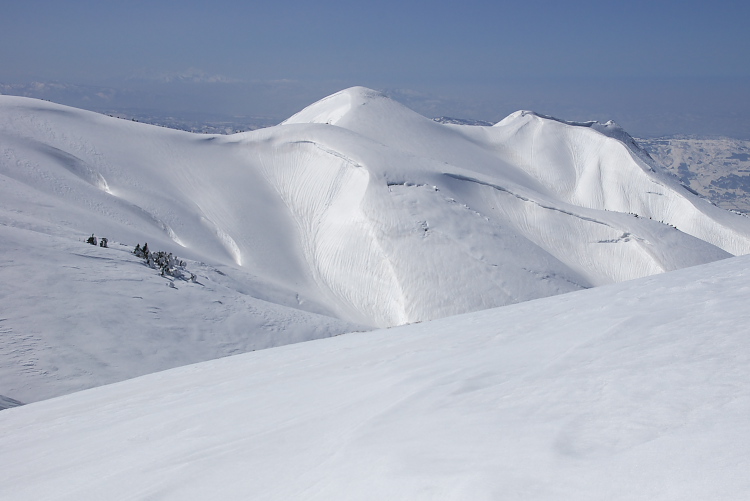 IMGP8267.jpg - 牛ヶ岳山頂付近から割引岳
