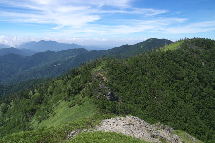 IMGP8891.jpg - 錫が岳が見える。