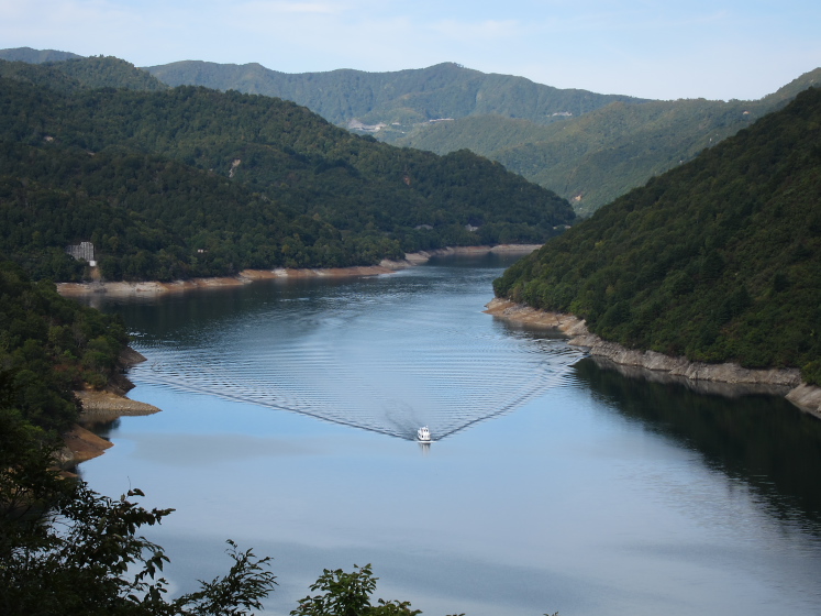 IMG_4085.jpg - 奥只見湖