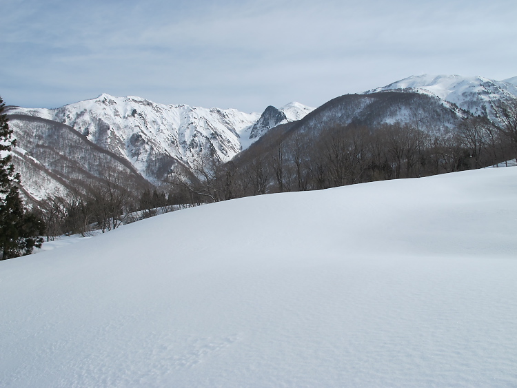 IMG_2734.jpg - 割引山とにせ巻機山