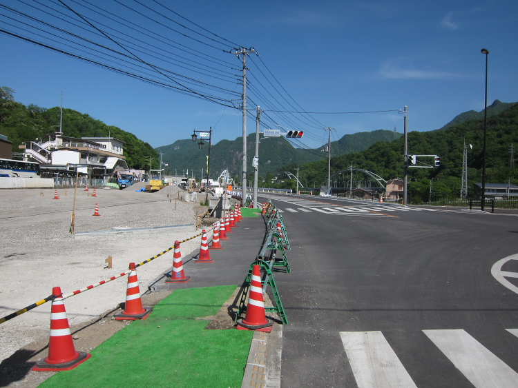 IMG_5957.jpg - 長野原駅前